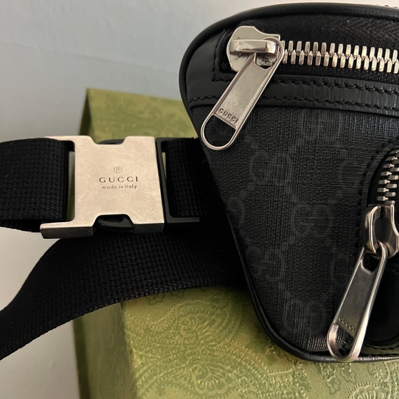 GUCCI BELT BAG WITH INTERLOCKING G - Picture 2 of 5